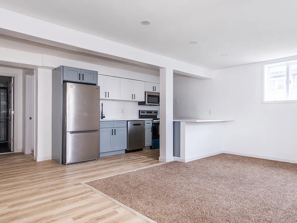 25 Henry Pl #7