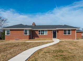 9205 Ravenwood Rd, Rosedale, MD 21237