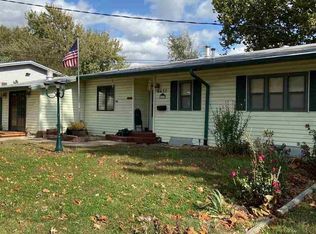 6632 SW Fieldwood Dr, Topeka, KS 66619