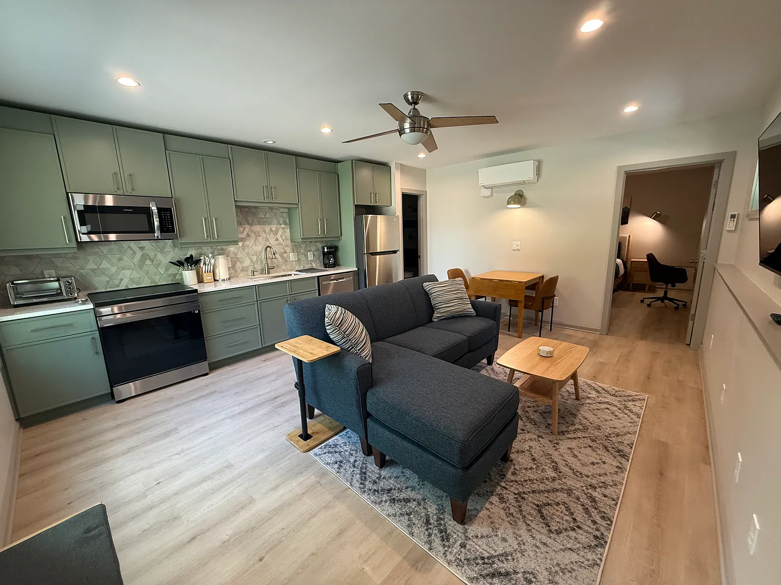 1 bed, 600 sqft, $1,815 — Photo 1