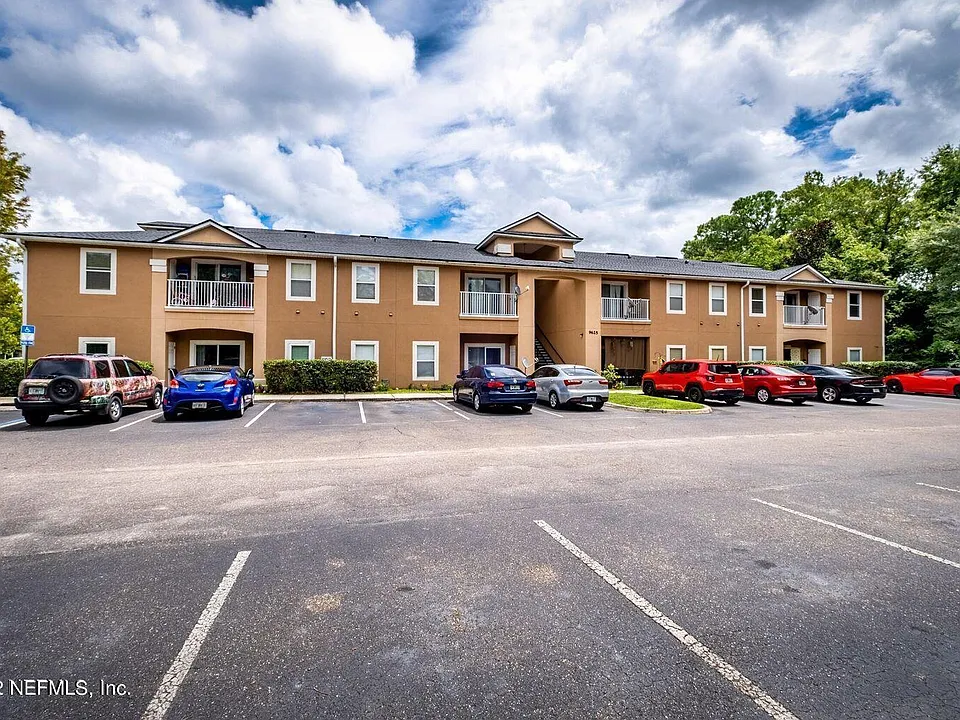 9625 Amarante Way #13