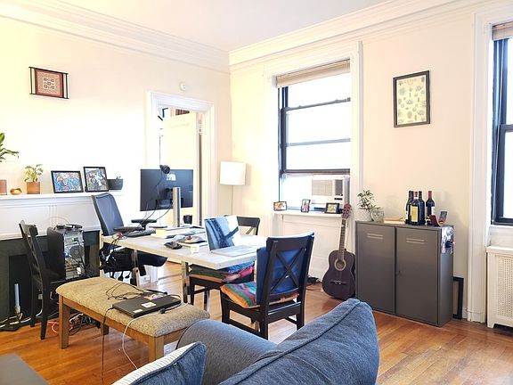 5th image of 504 Cathedral Pkwy #10D