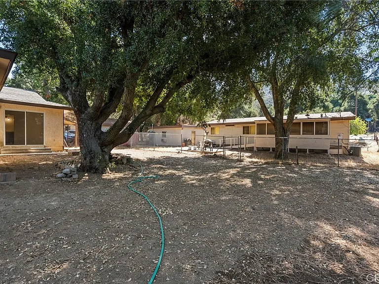 40220 Calle El Clavelito — Photo 38