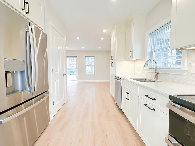 40 Walter St #A — Photo 28