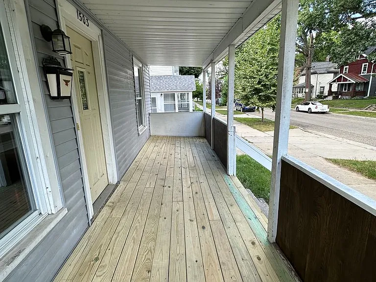 1503 North Ave NE — Photo 14