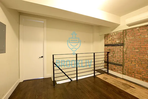 Rented by null | media 17