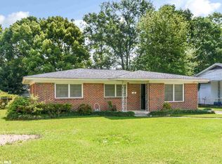 703 Magnolia Rd, Mobile, AL 36606