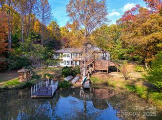 130 Grapevine Ln, Tryon, NC 28782