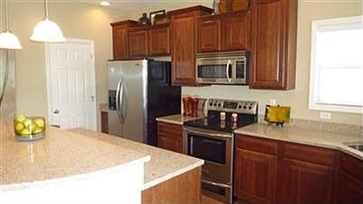 4th image of 3296 Blackford Pkwy