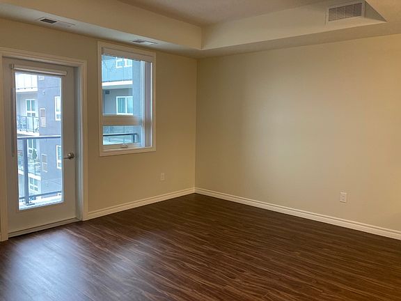 5th image of 570 Park Ave W #306