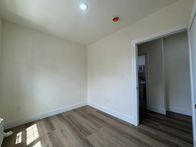 3030 Colden Ave #2A — Photo 9