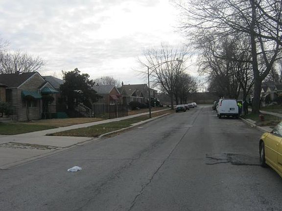 3rd image of 9820 S Greenwood Ave