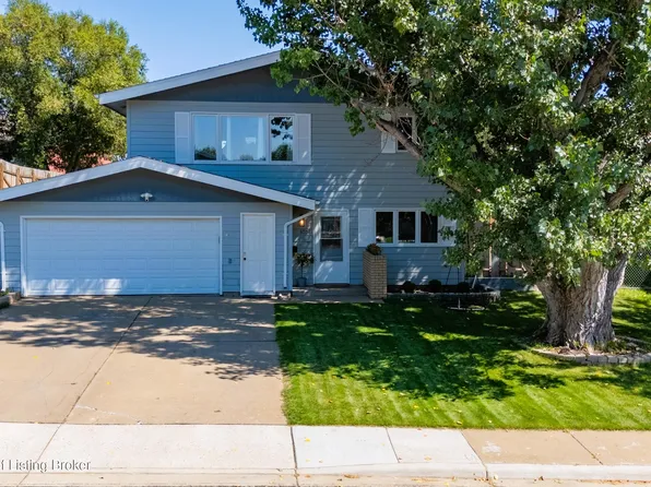 1036 Dell Ave, Dickinson, ND 58601