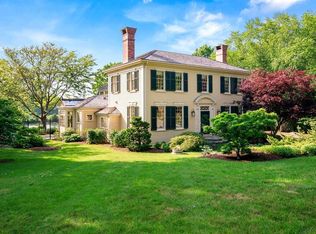 12 Ringbolt Rd, Hingham, MA 02043