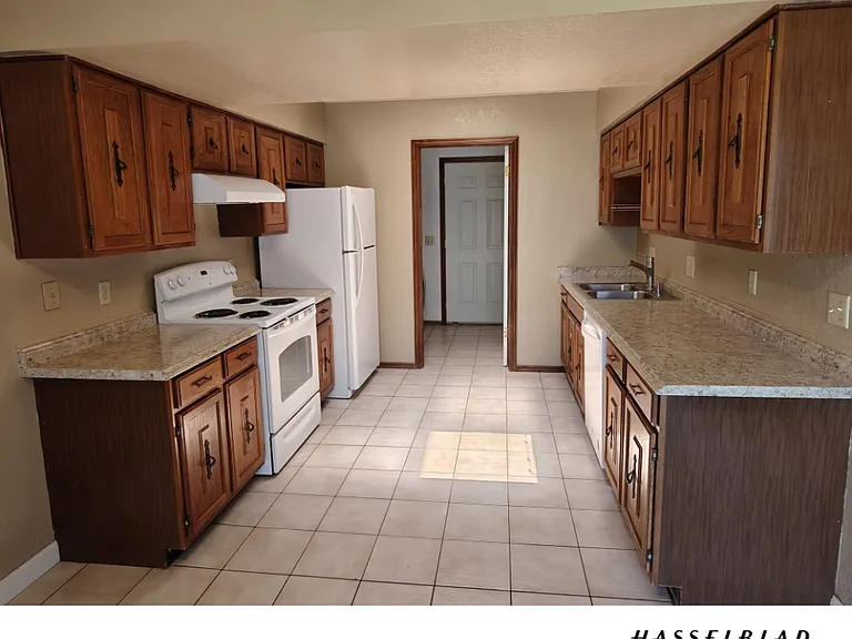 4433 Brandt Dr — Photo 6