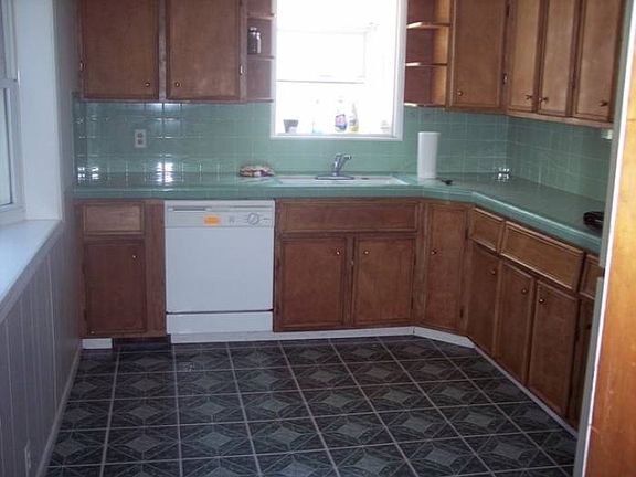 631 Hunter Lansing MI