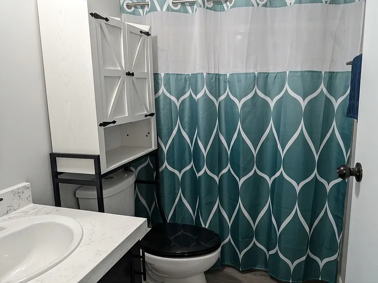1100 W Locust St #28 — Photo 16