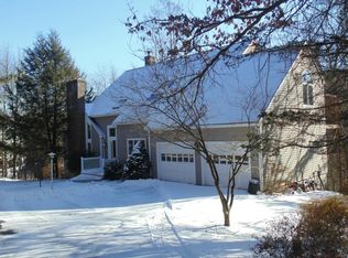 17 Doe Meadow Ln, Burlington, CT 06013