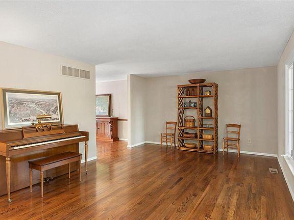 5th image of 11582 Tivoli Ln