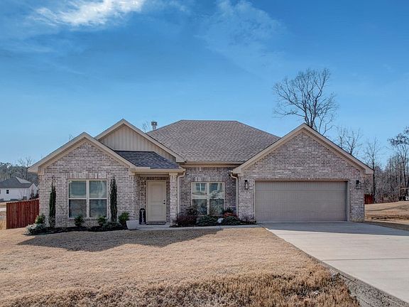 3rd image of 543 Reuben Dr