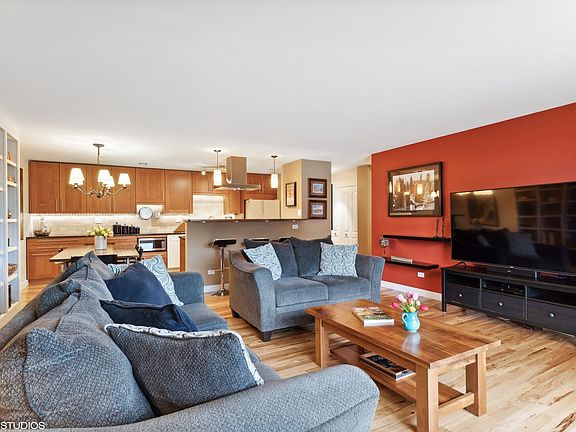 2nd image of 1777 W Crystal Ln Unit 304