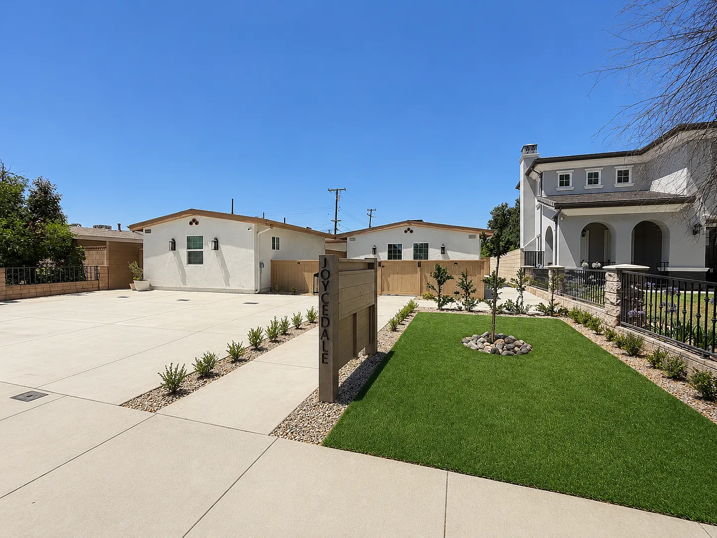 3 bed, 1263 sqft, $3,850 — Photo 1