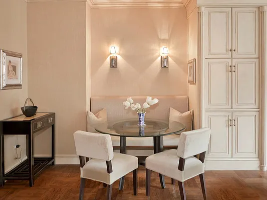 Sold by Sotheby's International Realty | media 4