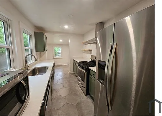 1104 Edie Ave SE — Photo 5
