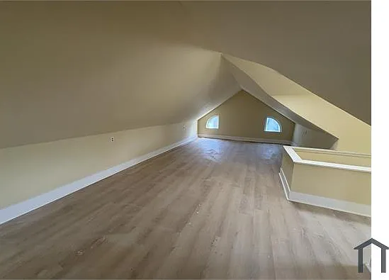 12816 Thornhurst Ave — Photo 16