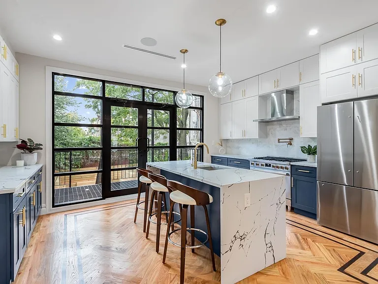 182 Cornelia St #2 — Photo 4