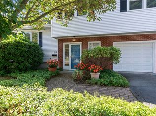 29 Sonning Rd, Beverly, MA 01915
