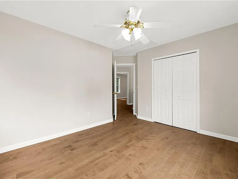 370 Manor Glen Dr — Photo 34
