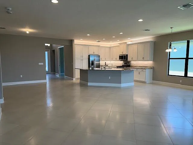 12449 SW La Costa St — Photo 9