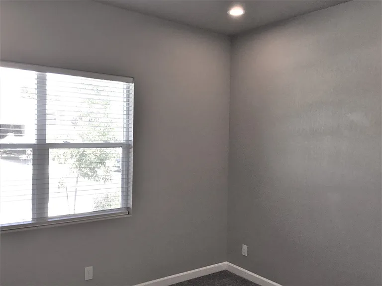 2406 Lynn Rd SE — Photo 16