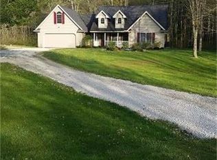 1456 Oak Hollow Dr, Austinburg, OH 44010