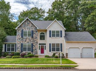 103 Bridle Path Dr, Egg Harbor Township, NJ 08234