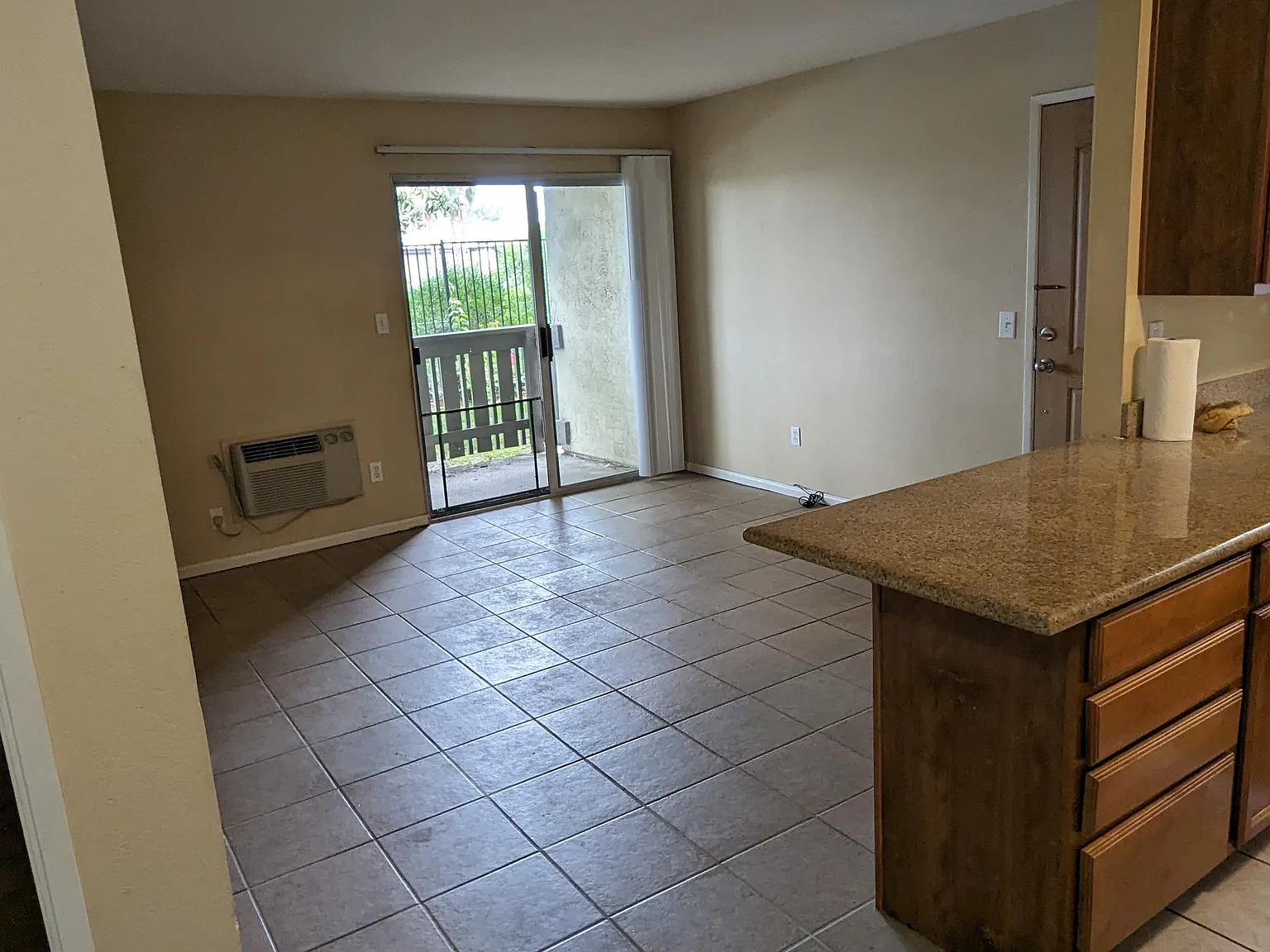 W Lincoln Ave, Escondido — Photo 2