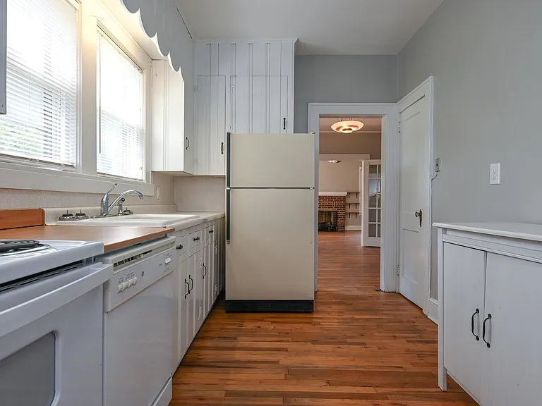 1095 Oconee St — Photo 21