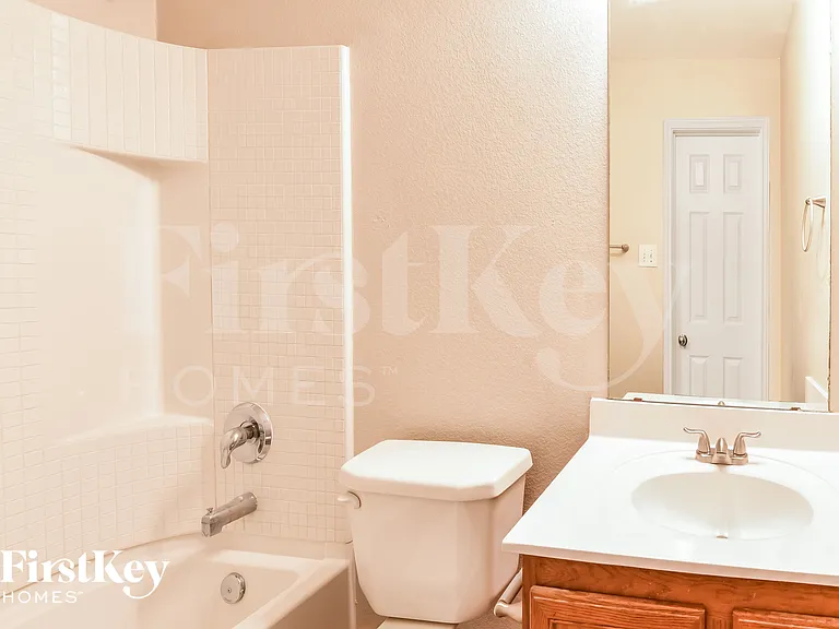 8036 Autumn Creek Trl — Photo 15