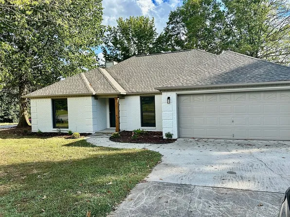 101 Whisperwood Ln, Madison, AL 35758