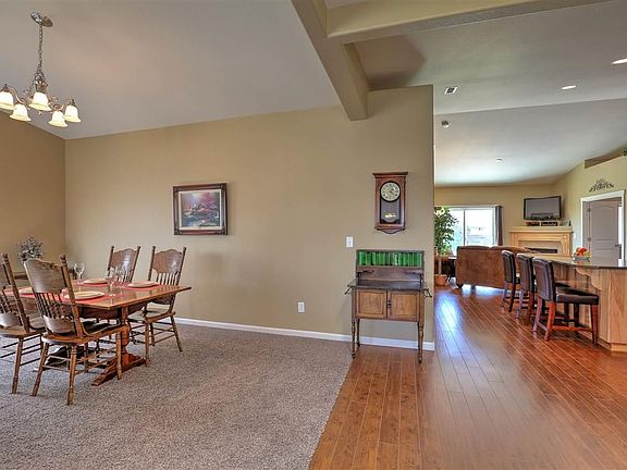 4th image of 5311 Montpelier Dr