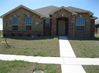 1812 Pioneer Way, Lancaster, TX