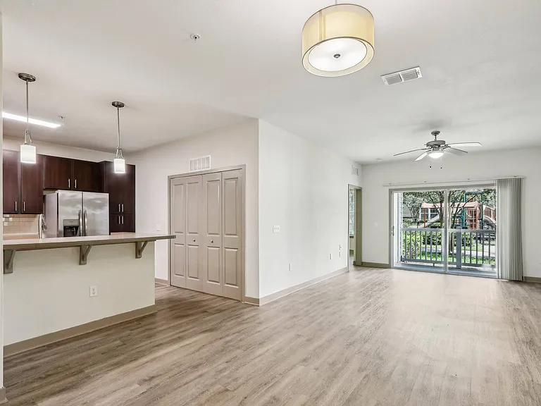 Oakleaf Plantation Apartments — Photo 55