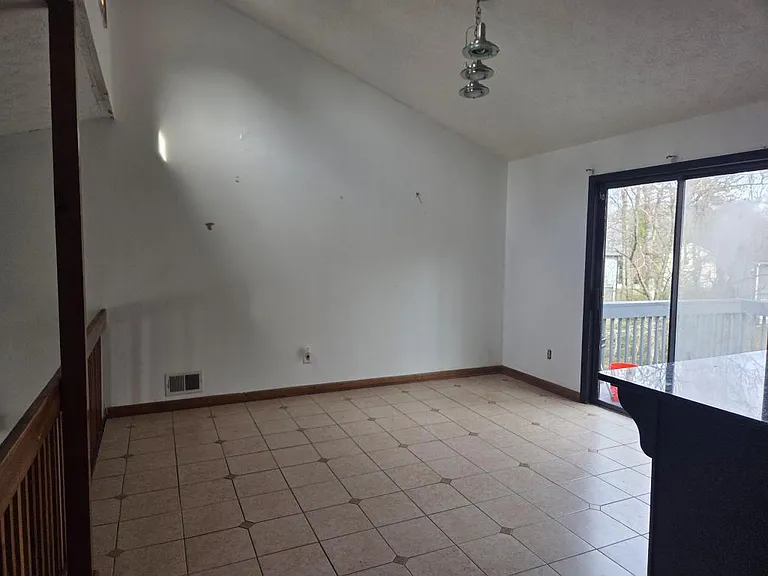 5625 Princeton Oaks Dr — Photo 4