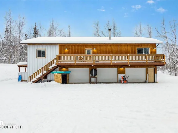 1528 S Countrywood Dr, Wasilla, AK 99623