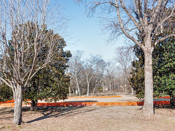 2nd image of 9026 Meadowlawn Dr