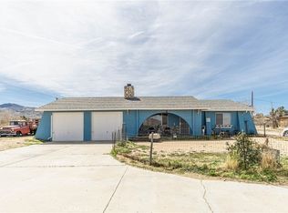 25835 Desert View Rd, Apple Valley, CA 92308