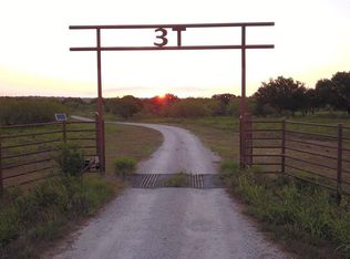 1421G Furr Rd S, Newcastle, TX 76372