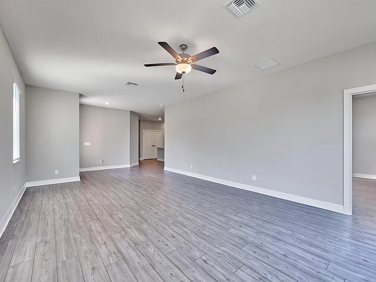 1810 Celebration Dr — Photo 51