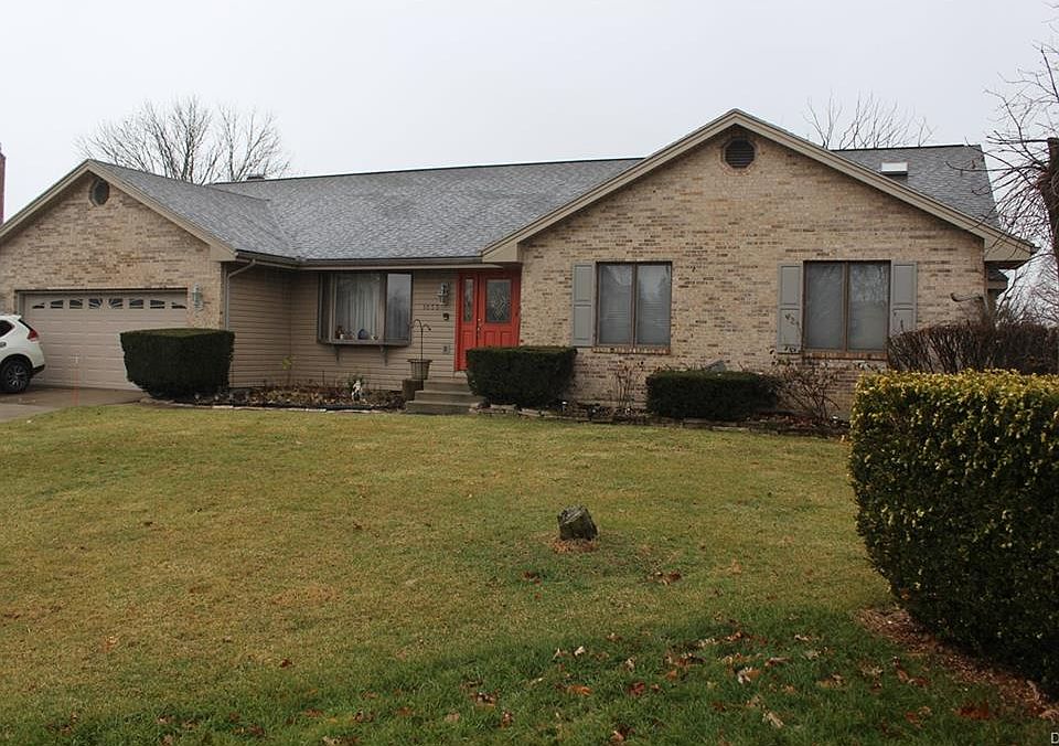1st image of 1055 Drake Ct